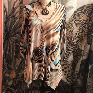 LIOR PARIS ANIMAL PRINT V-NECK SHARK BITE HEMLINE TUNIC SIZE S